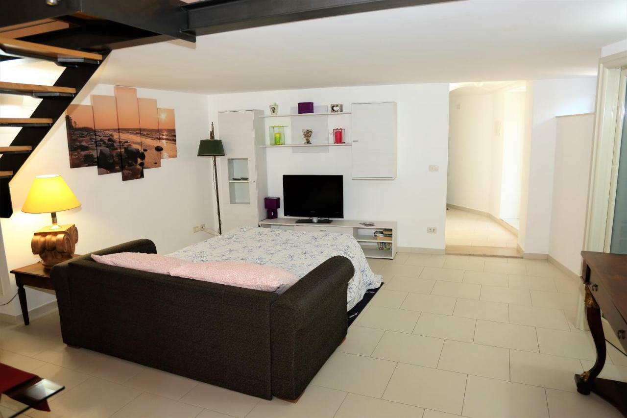 Appartamento Mega House Aeroporto di Catania Fontana Rossa Esterno foto