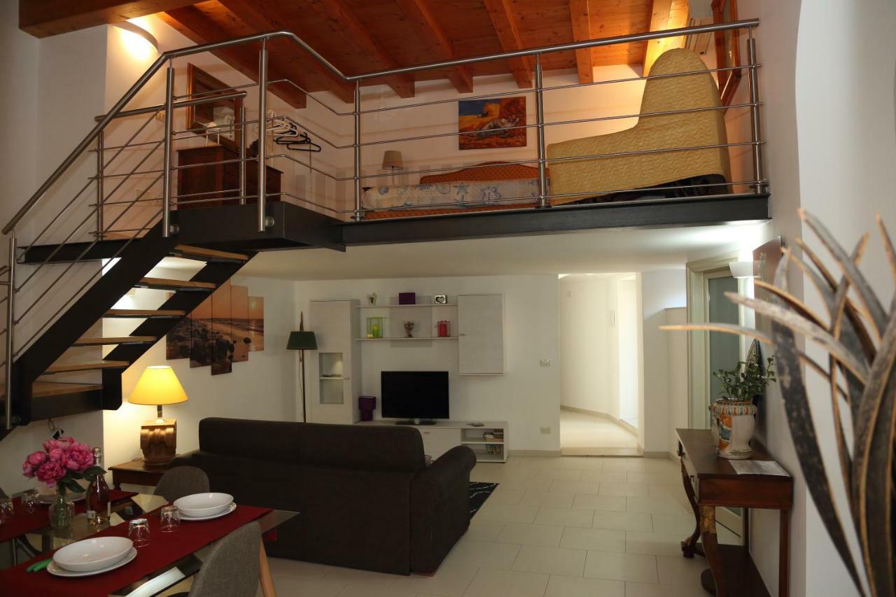 Appartamento Mega House Aeroporto di Catania Fontana Rossa Esterno foto