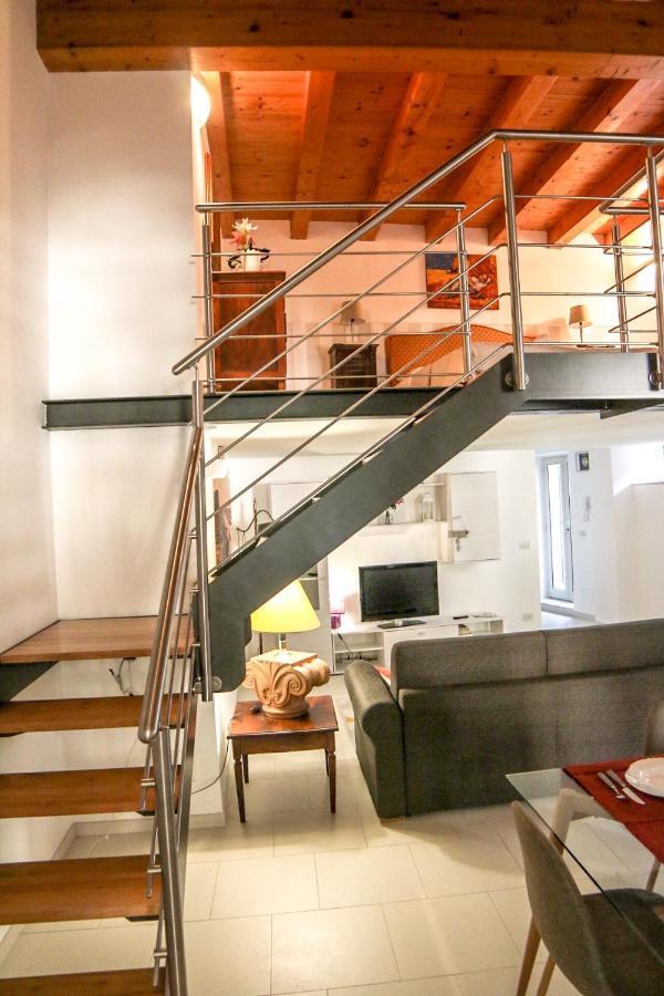 Appartamento Mega House Aeroporto di Catania Fontana Rossa Esterno foto